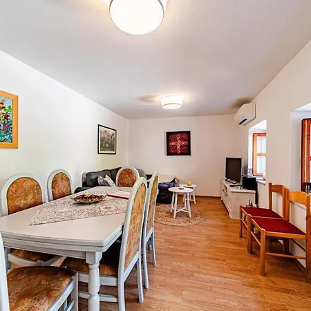 Villa House On The Rock By Guide Oslje