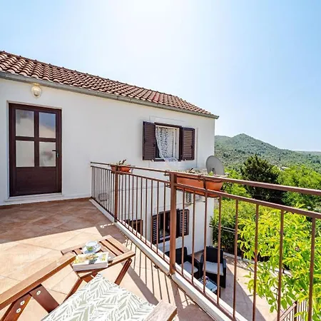 House On The Rock By Guide Villa Ošlje