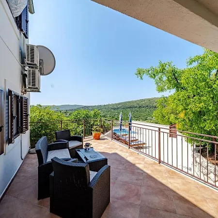 House On The Rock By Guide