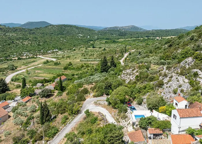 House On The Rock By Guide Oslje